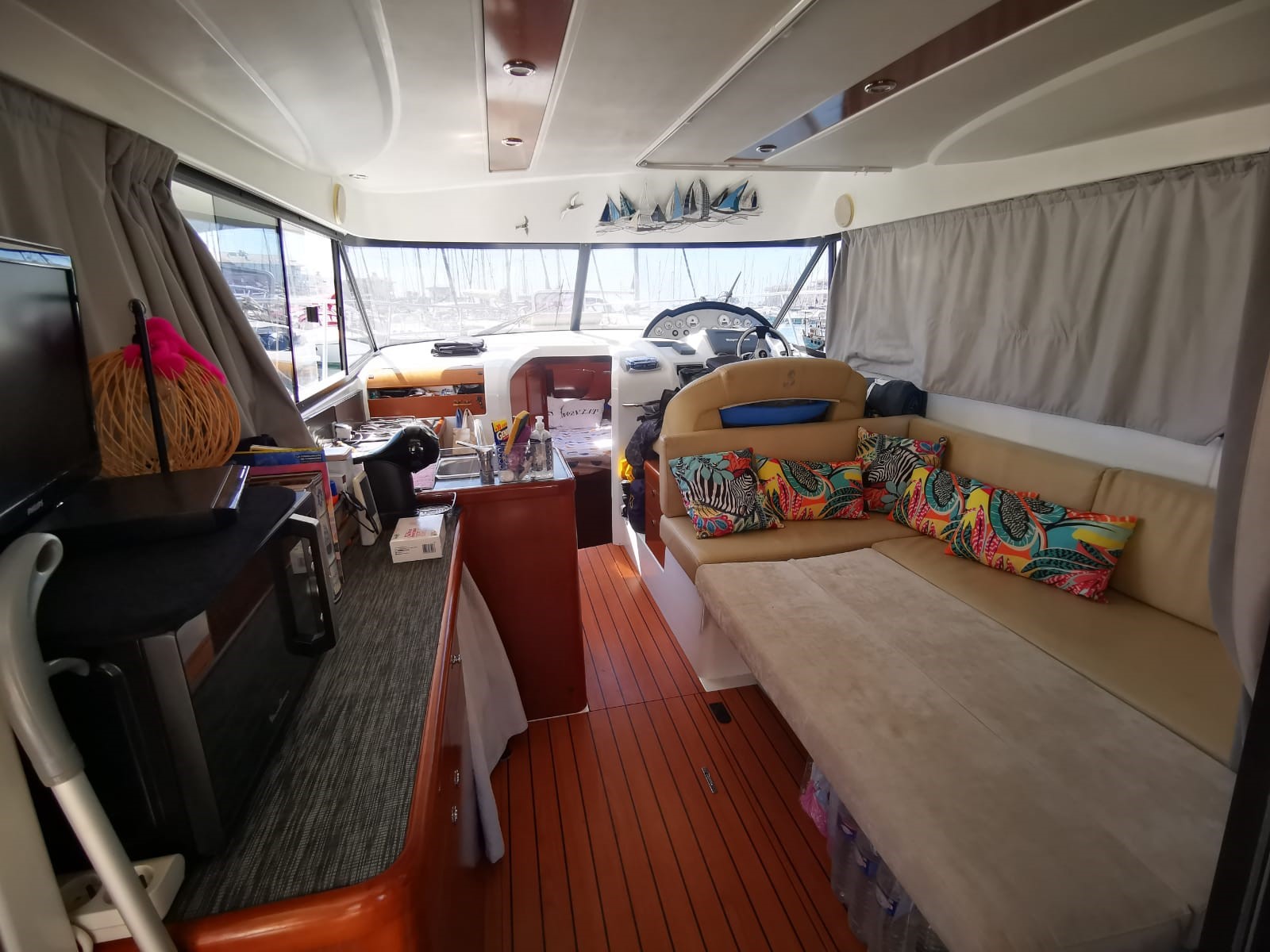 slider 15 Beneteau Antares 36